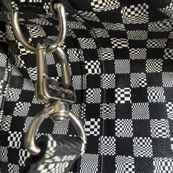 Louis Vuitton Limited Edition x Virgil Abloh Calfskin Distorted Damier keepall - Picture 6 of 12